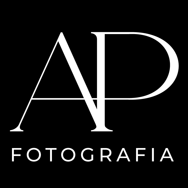 Logo Ana Pendloski Fotógrafa - Favicon